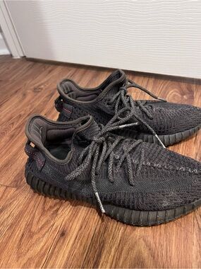 Yeezy Boost 350 V2 Triple Black Sneakers reflective
